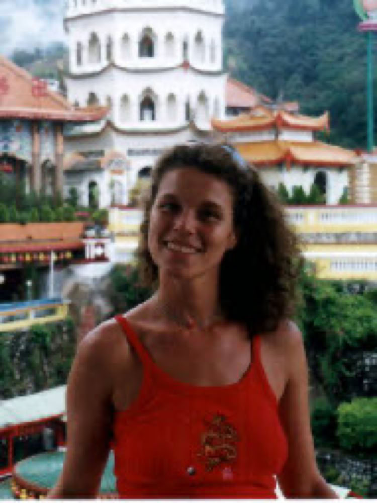 Nadja Kotrchova at the Kek Lok See temple Malaysia
